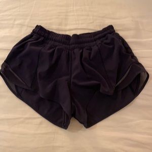 Lululemon Hotty Hot Short 2.5"